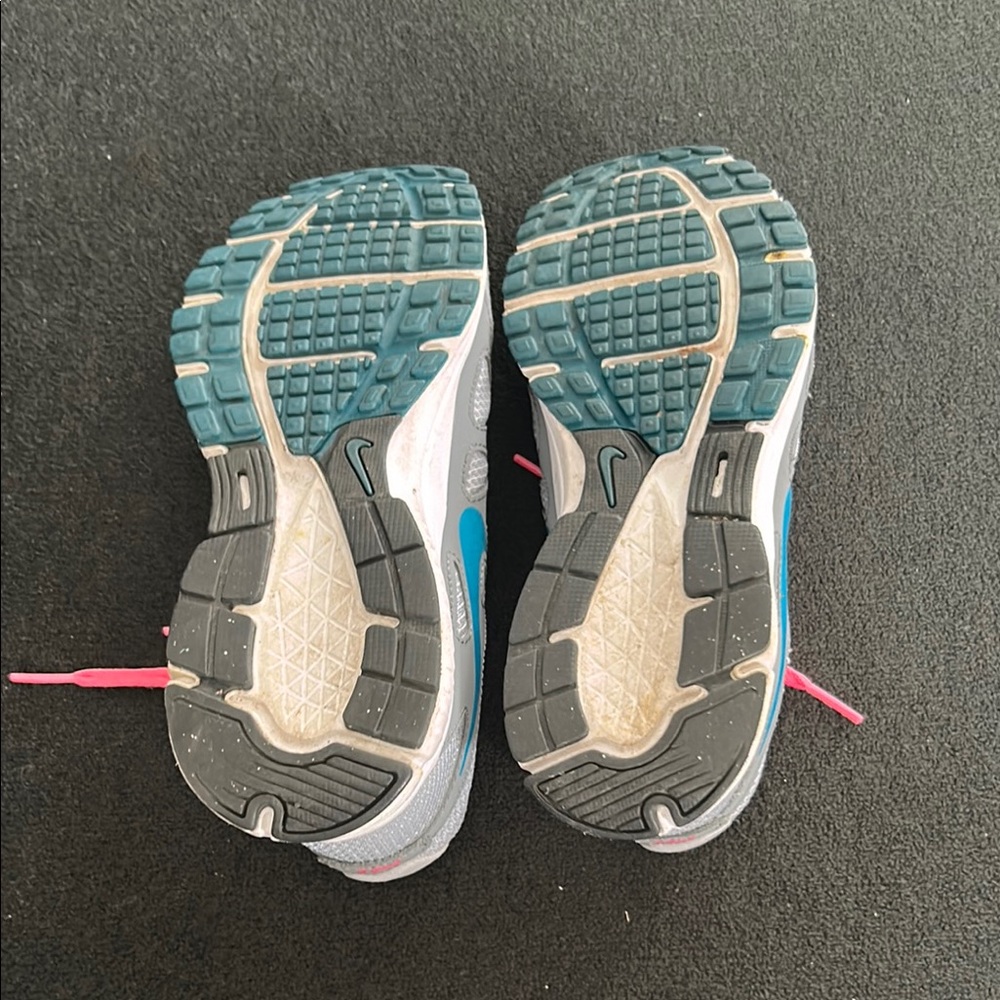 Nike Revolution 2 Gray and Pink Athletic Gym Shoes - Picture 5 of 7